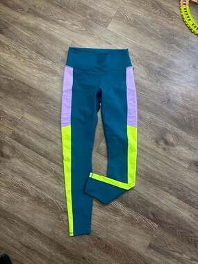 On-The-Go PowerHold® High-Waisted Legging - Fabletics